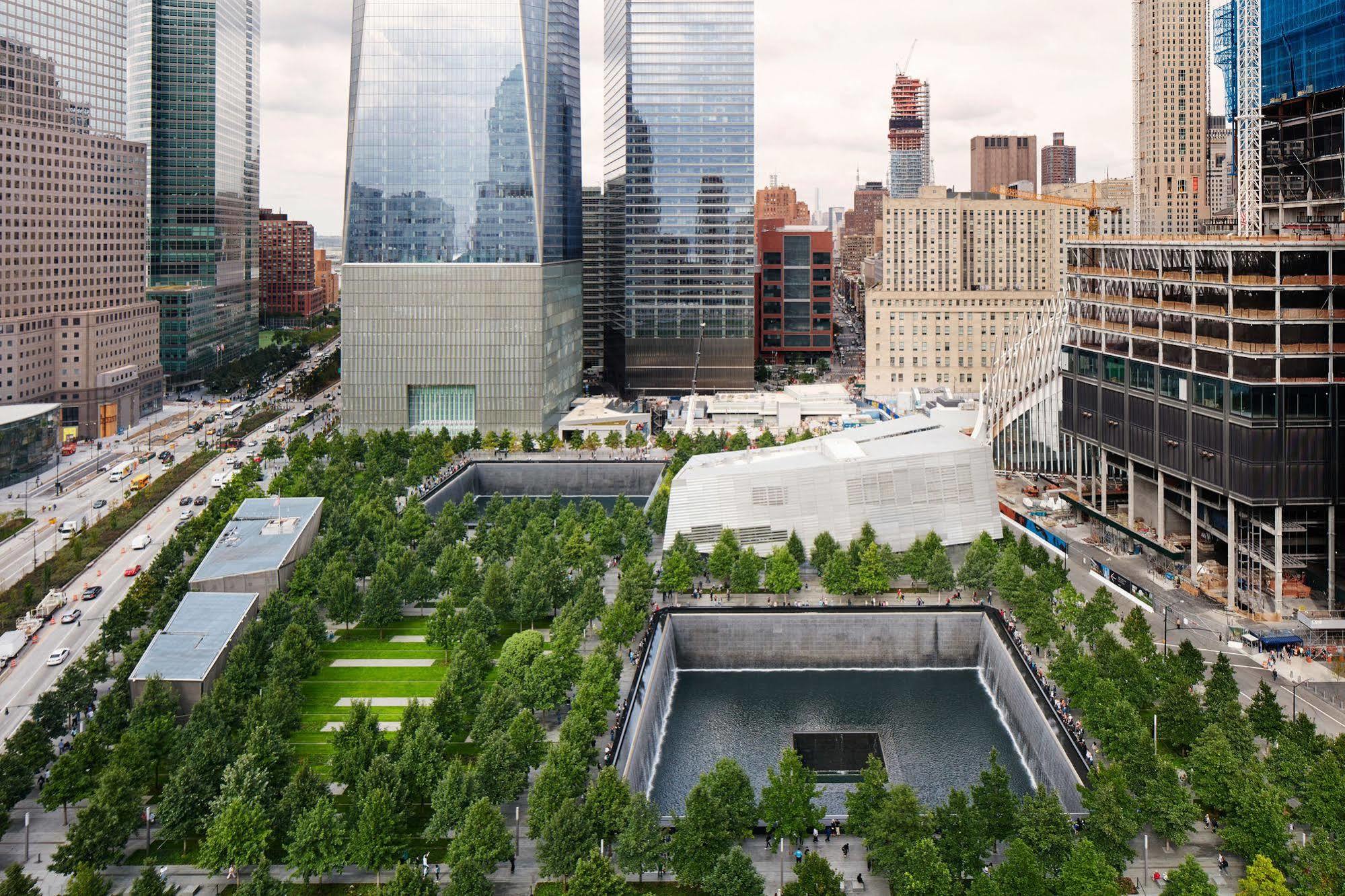 World Center Hotel New York Exterior foto